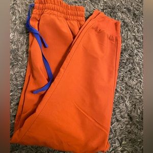 Women’s Auburn Zamora High Waisted Petite Jogger Scrub Pants